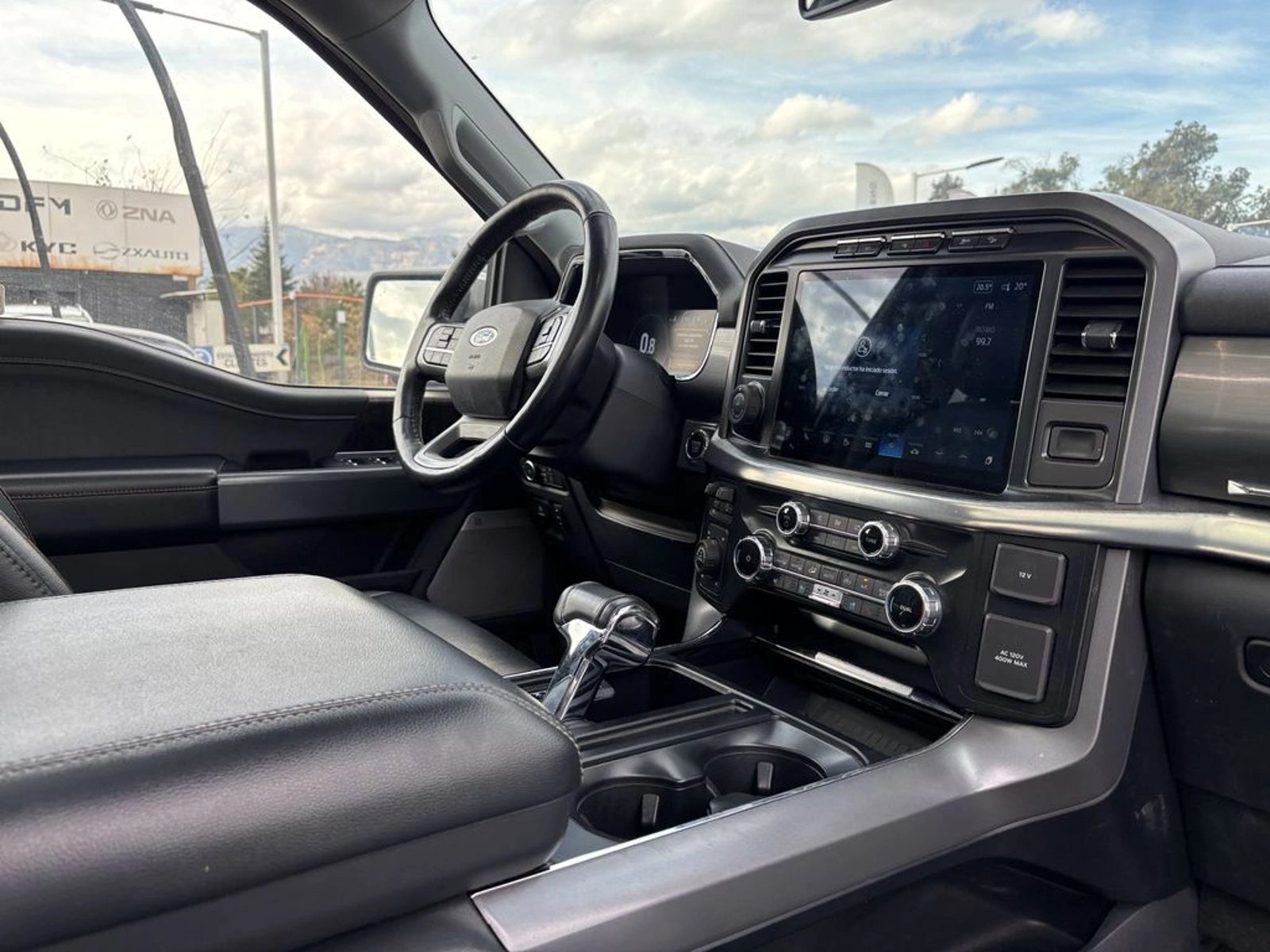 Ford F-150 5.0 LARIAT LUXURY CC DOB. CAB. 4X4 AT 4P 2023 - Imagen 7 de 20