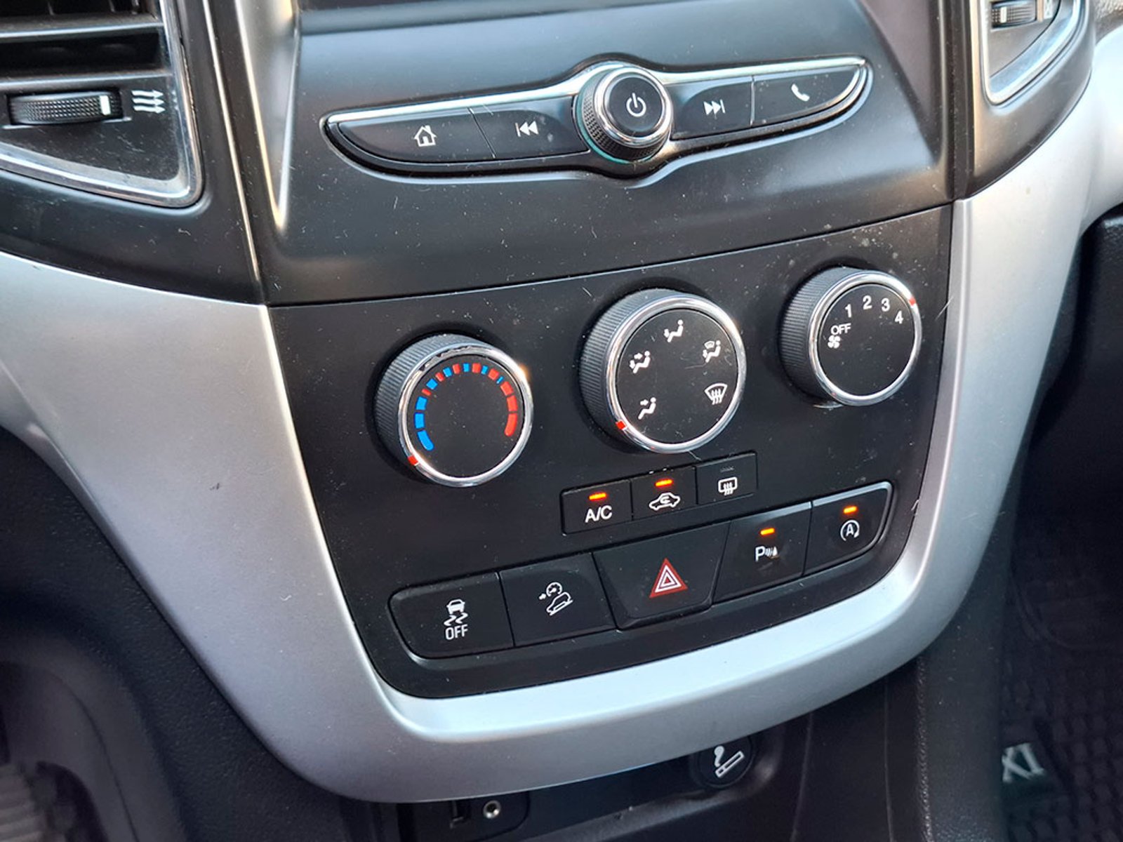CHEVROLET CAPTIVA 2.2 LS 2017 - Imagen 17 de 20
