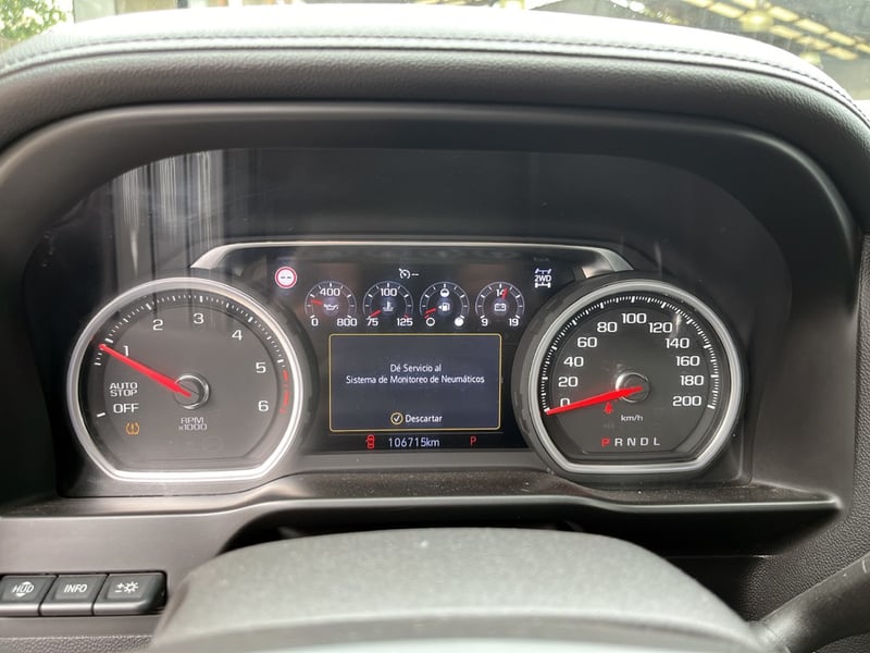 Chevrolet SILVERADO LTZ 4X4 2020 - Imagen 17 de 20