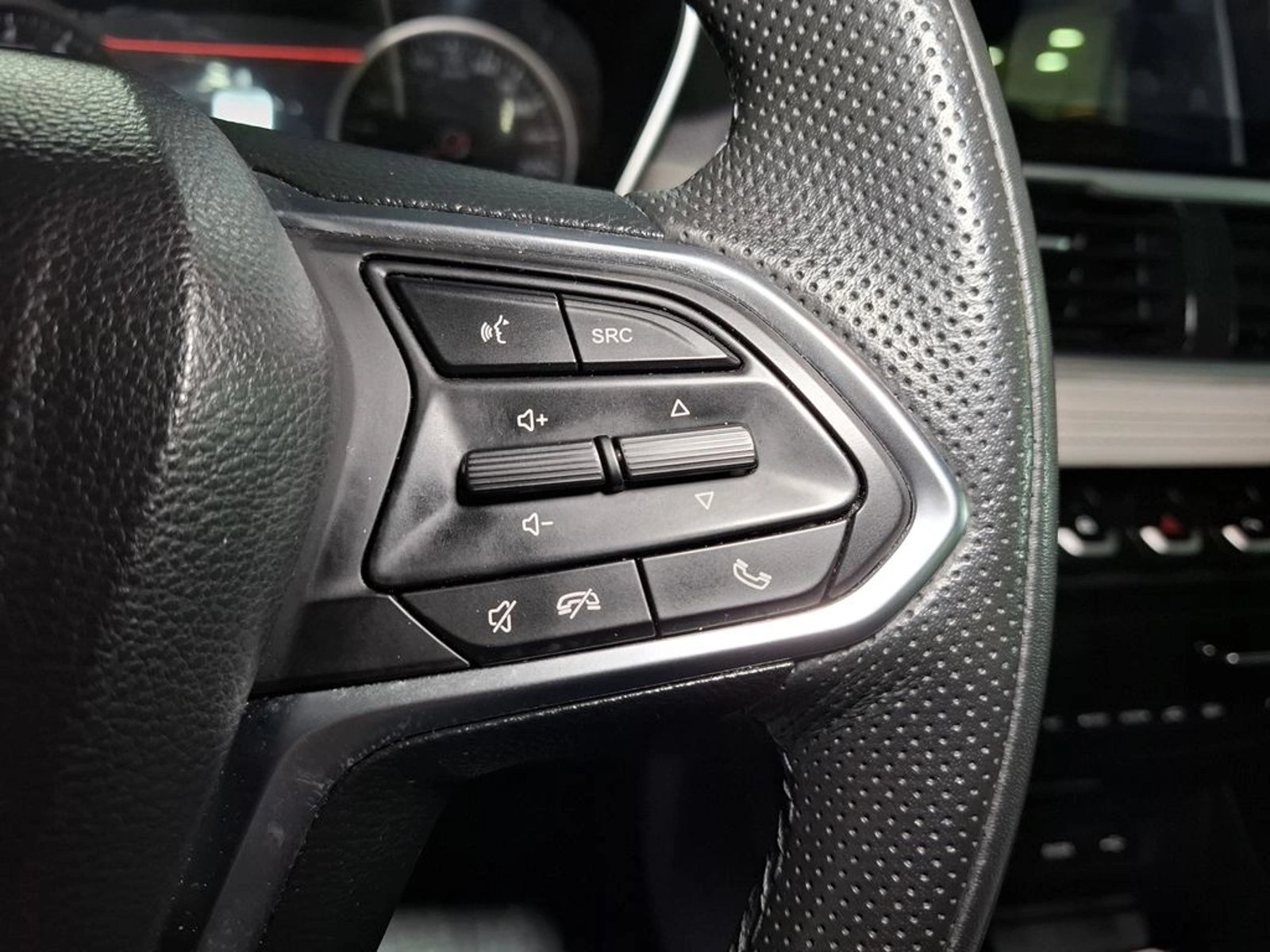 Chevrolet CAPTIVA 1.5 T PREMIER MT 2024 - Imagen 15 de 20