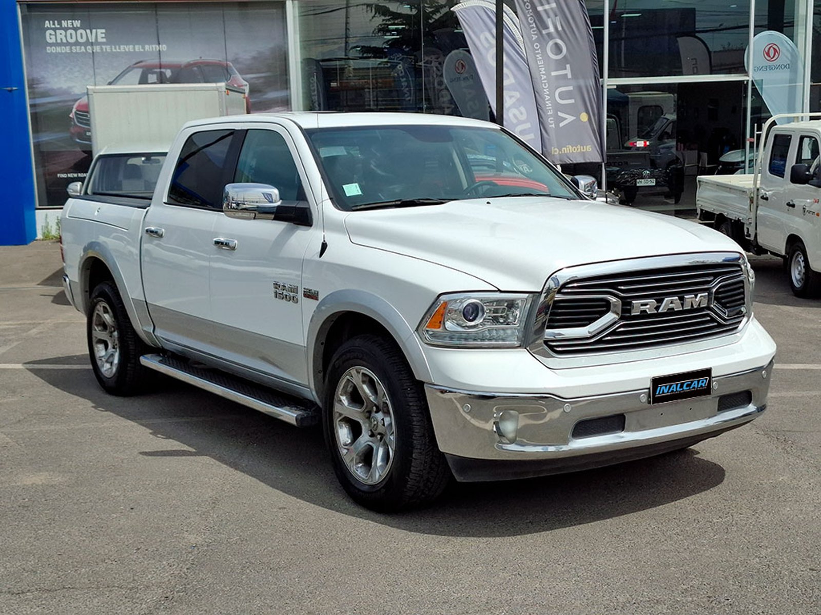 RAM 1500 CREW CAB LARAMIE 4X4 5.7 AUT 2019 - Imagen 3 de 20