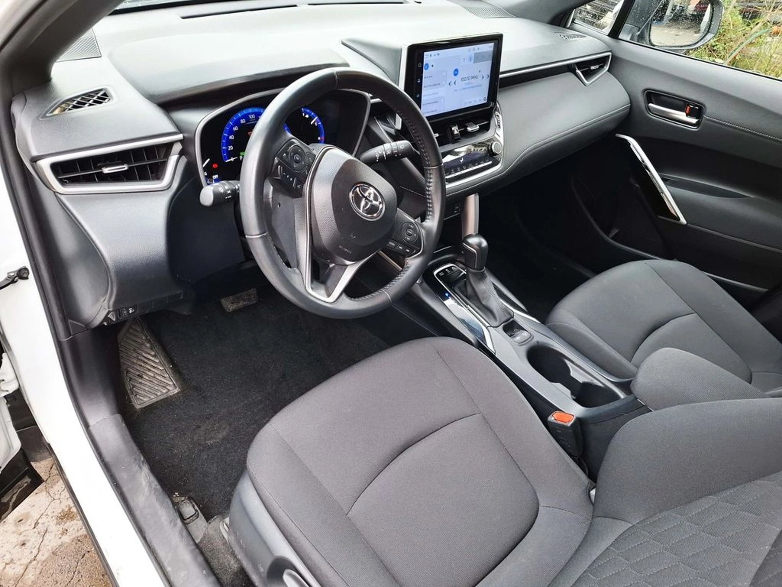 Toyota COROLLA CROSS 1.8 2025 - Imagen 15 de 20