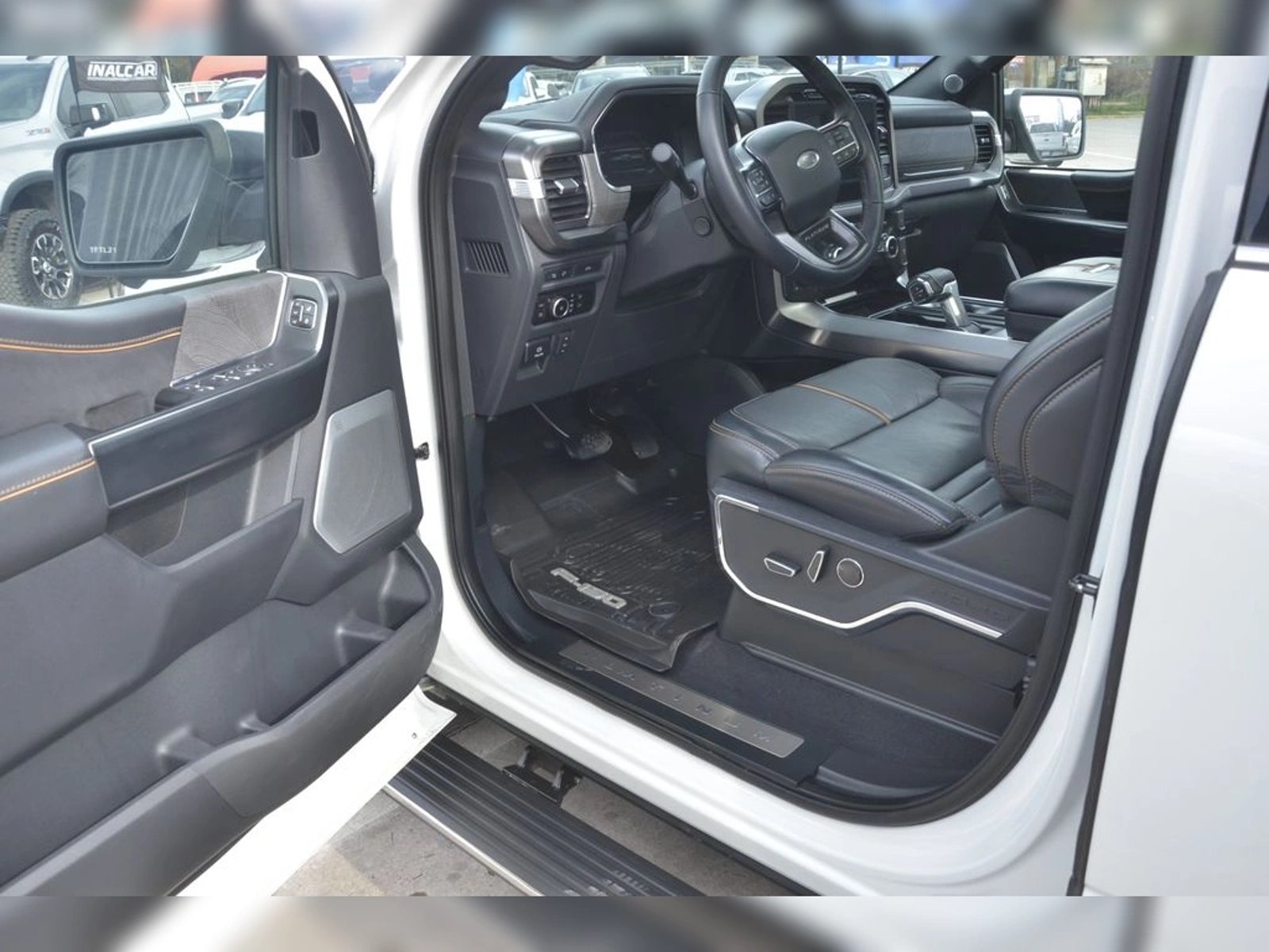 FORD F-150 PLATINUM 4X4 3.5 AUT 2024 - Imagen 18 de 20