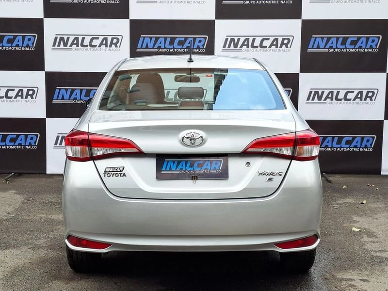 Toyota YARIS SEDAN 1.5 2021 - Imagen 8 de 20