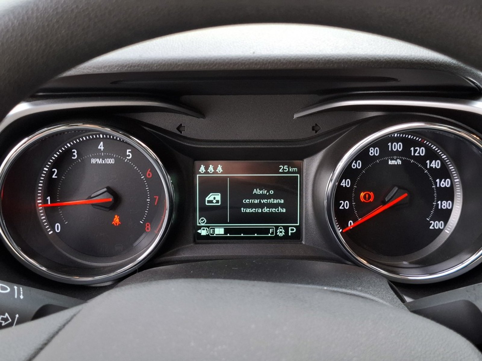 CHEVROLET TRACKER 1.2T AUT 2025 - Imagen 18 de 20