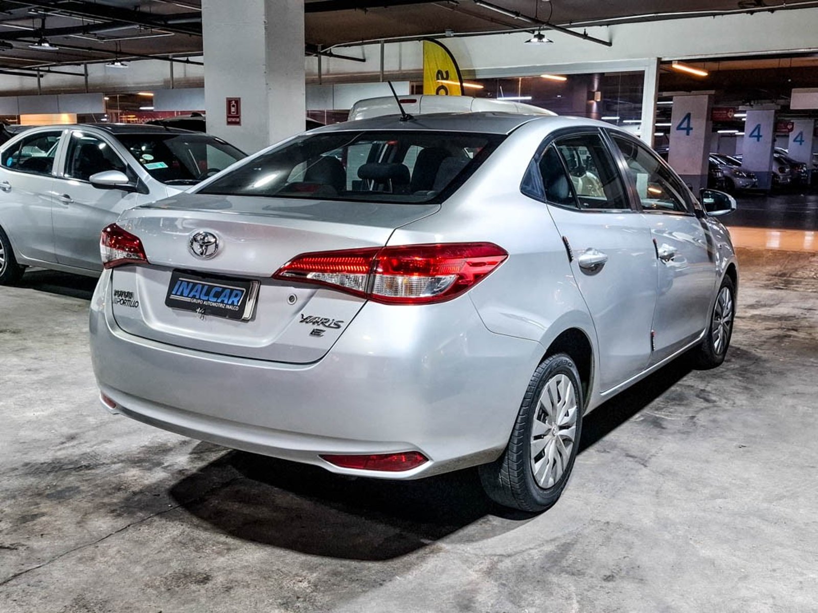 TOYOTA YARIS SEDAN OTTO 1.5 2021 - Imagen 4 de 14