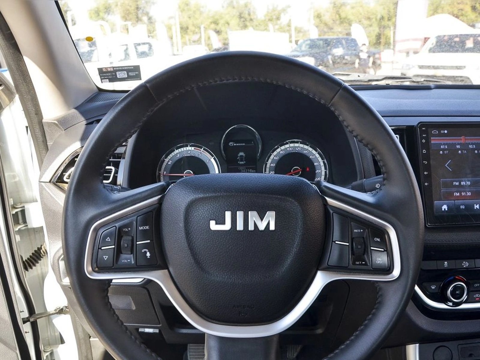 JIM RE-MAX DIESEL MT 4X4 2024 - Imagen 12 de 20
