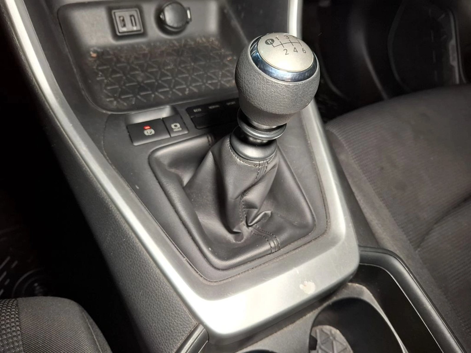 Toyota RAV4 OTTO 2.0 2020 - Imagen 15 de 19