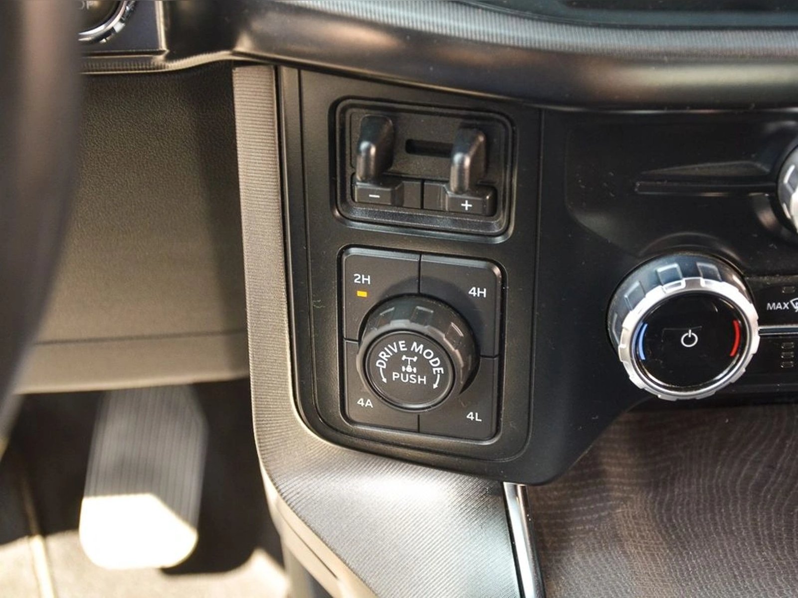 FORD F-150 PLATINUM 2022 - Imagen 14 de 19