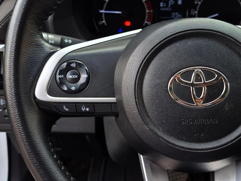 Toyota YARIS 1.5 2024 - Imagen 17 de 20