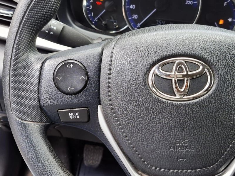Toyota YARIS SEDAN 1.5 2021 - Imagen 15 de 20