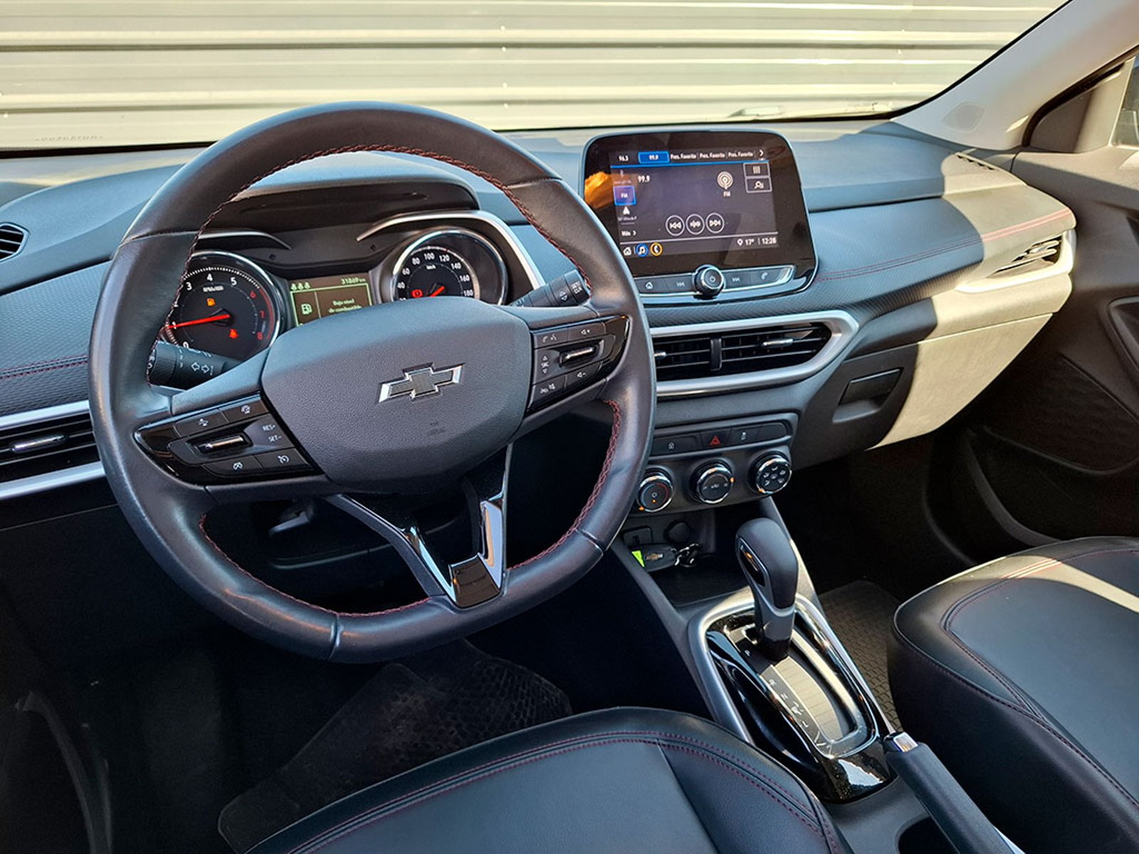 CHEVROLET TRACKER 1.2T LTZ R 2025 - Imagen 12 de 20