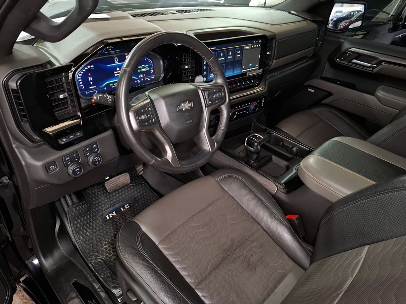CHEVROLET SILVERADO 6.2 ZR2 2024 - Imagen 14 de 20