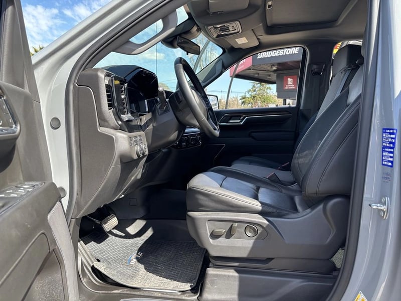 Chevrolet SILVERADO 5.3 Z71 TRAILBOSS AT 4X4 2025 - Imagen 16 de 20