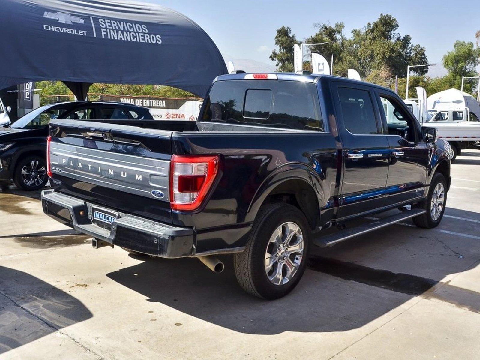 FORD F-150 PLATINUM 2022 - Imagen 8 de 19