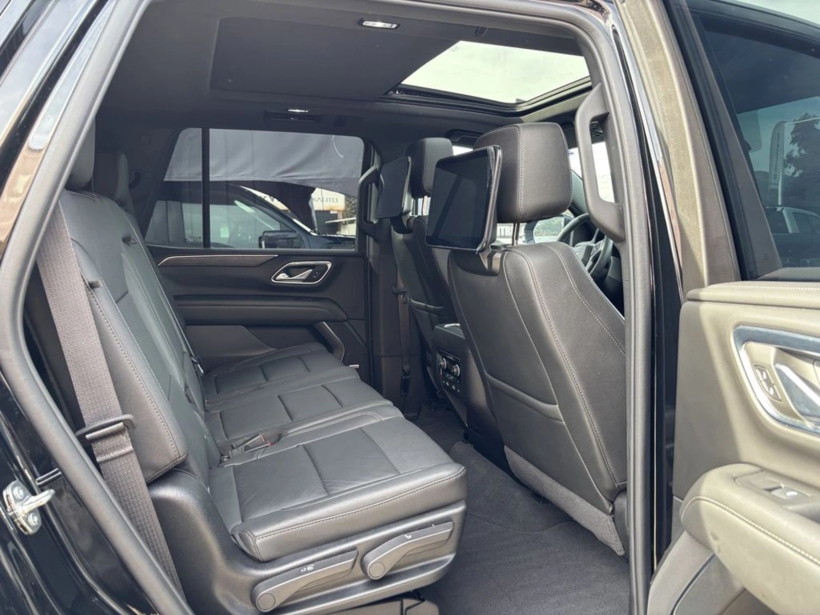 CHEVROLET TAHOE 5.3 Z71 4WD AT 5P 2025 - Imagen 8 de 20