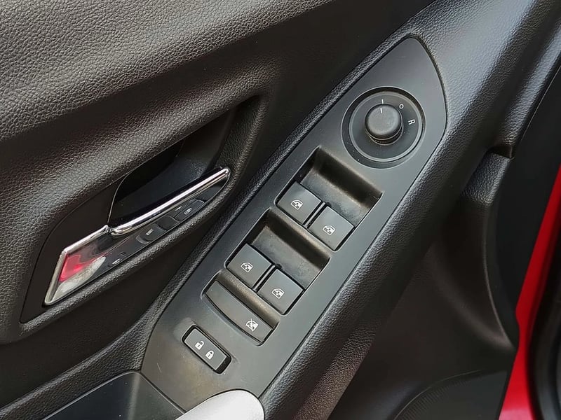 Chevrolet TRACKER 1.8 2019 - Imagen 12 de 20