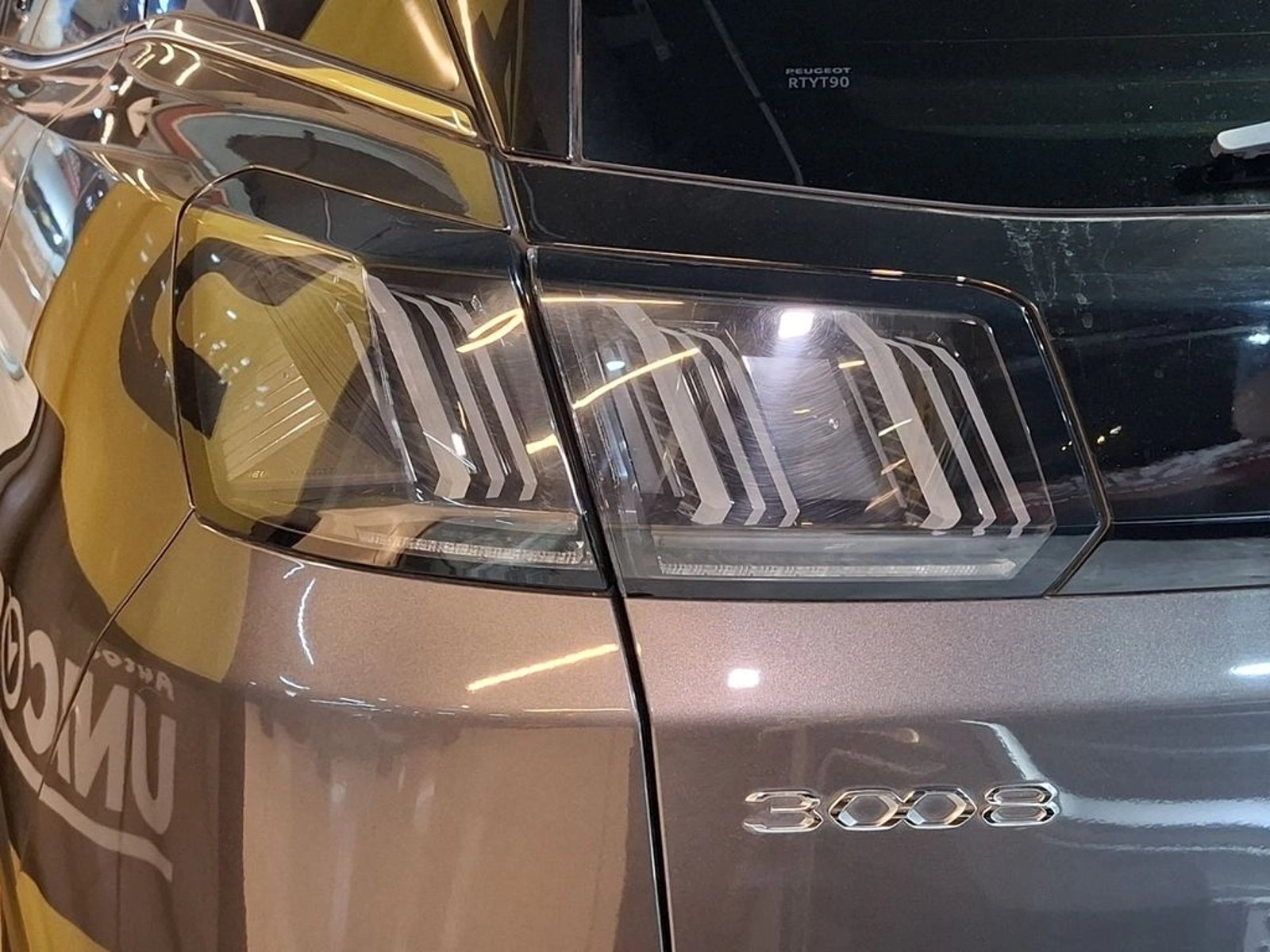 Peugeot 3008 1.6 ALLURE PACK THP 4X2 165 EAT6 5P 2022 - Imagen 8 de 20