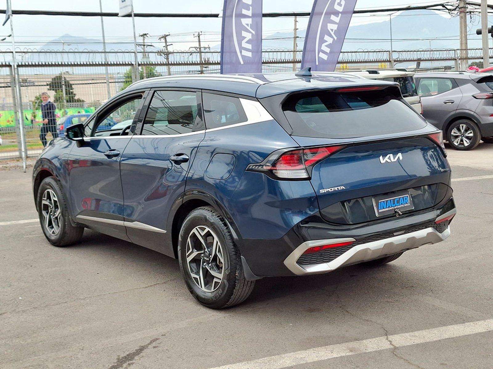 KIA SPORTAGE EX 2.0 2023 - Imagen 7 de 20