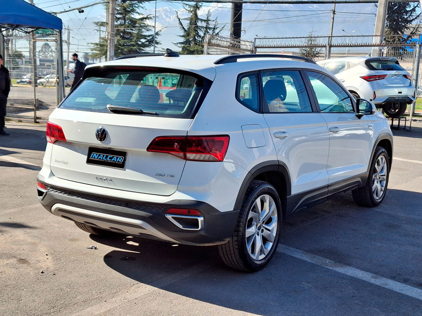 Volkswagen TAOS TSI 1.4 AT 2022 - Imagen 9 de 20