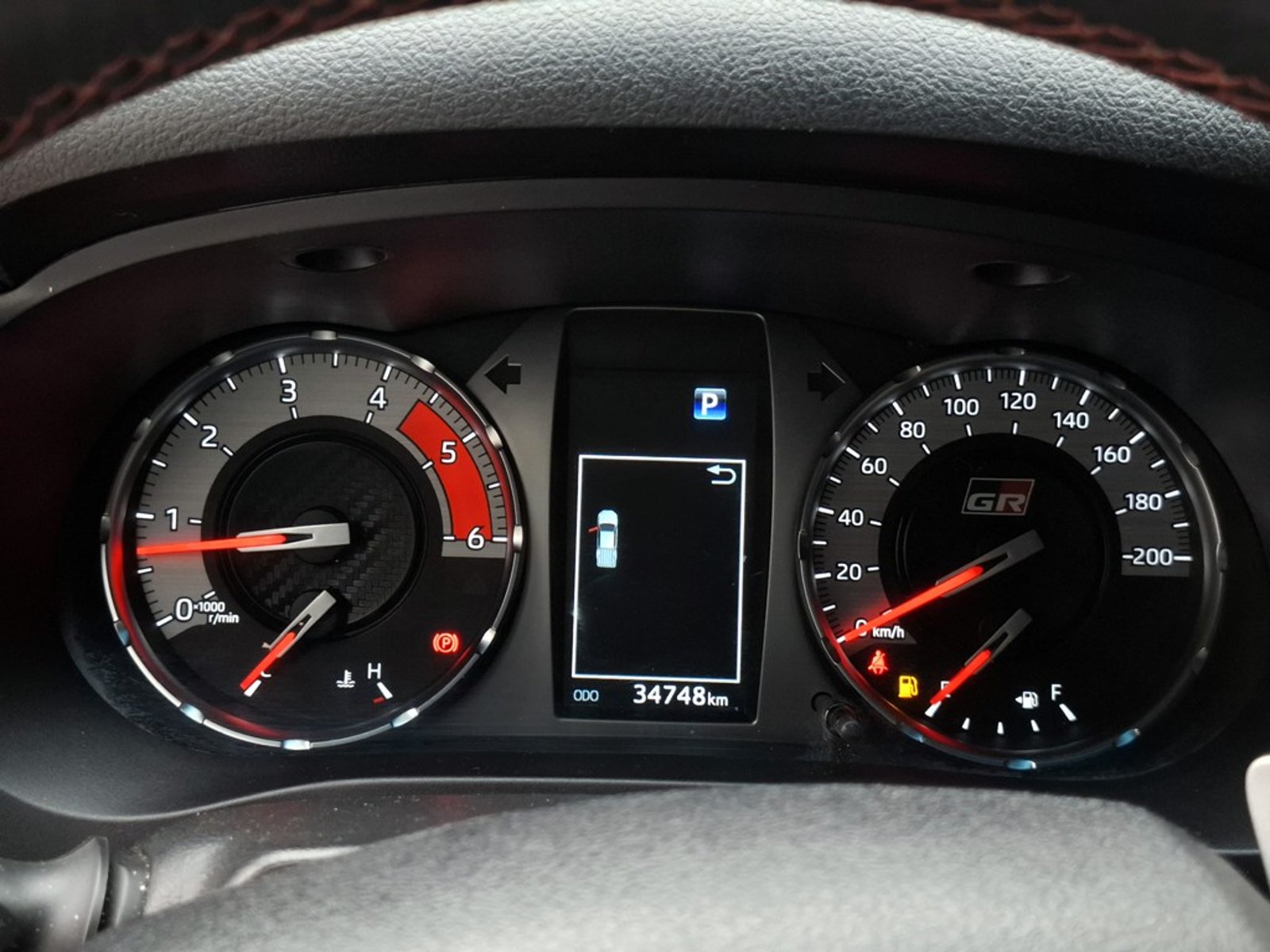 TOYOTA HILUX 2.8 GR-S SRV 2024 - Imagen 16 de 20