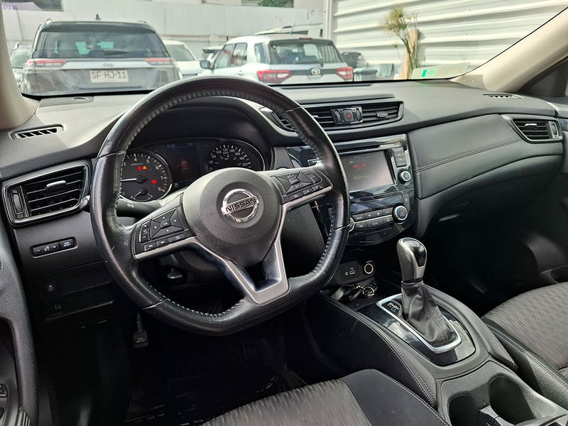 Nissan X-TRAIL CVT 2.5 AT 2022 - Imagen 12 de 20