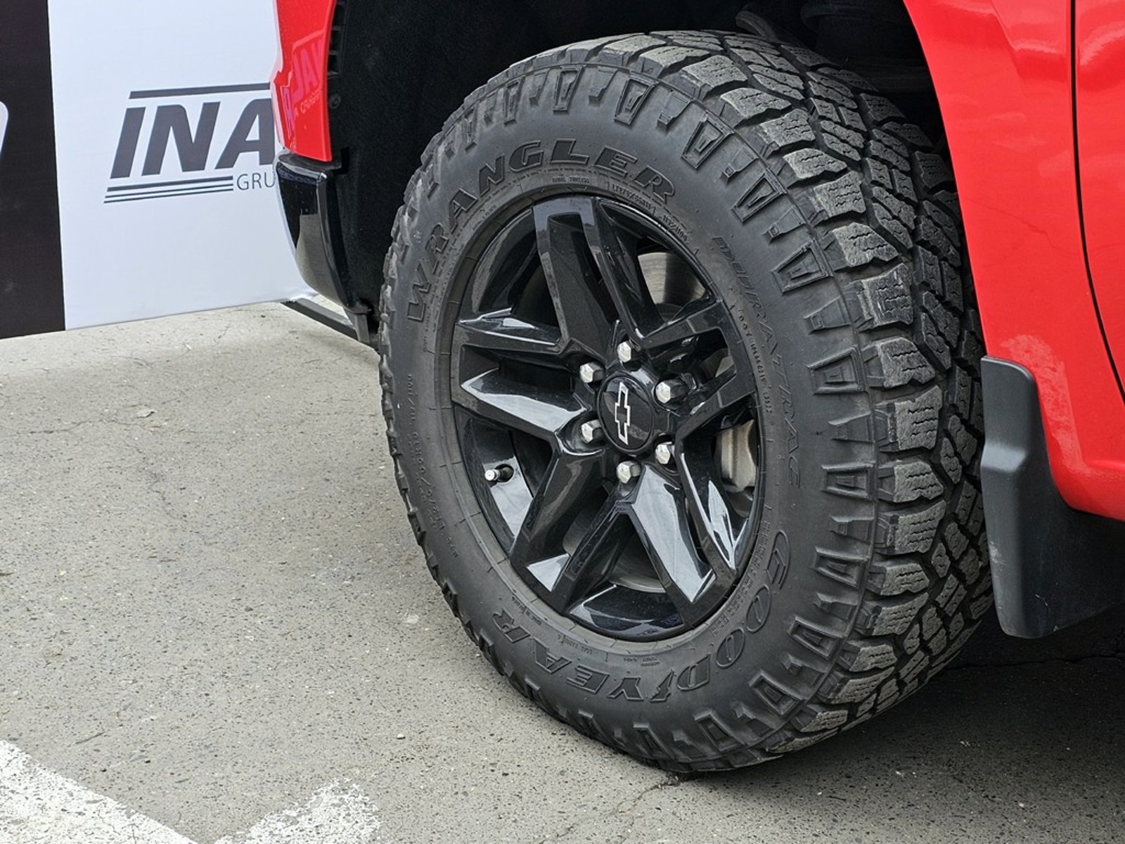 Chevrolet SILVERADO 6.2 ZR2 2023 - Imagen 11 de 20
