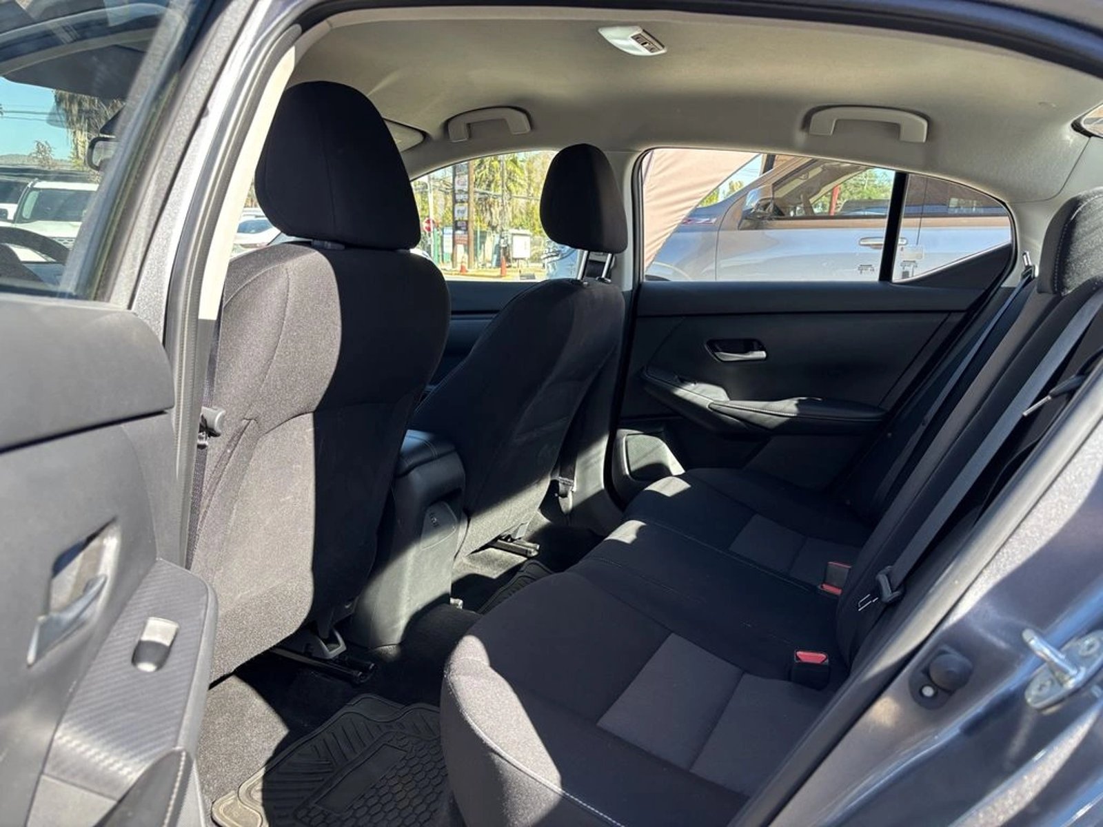NISSAN SENTRA SENTRA B18 CVT 2.0 AUT 2022 - Imagen 17 de 20