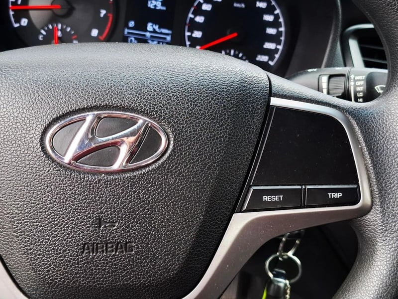 Hyundai ACCENT 1.4 2022 - Imagen 18 de 20
