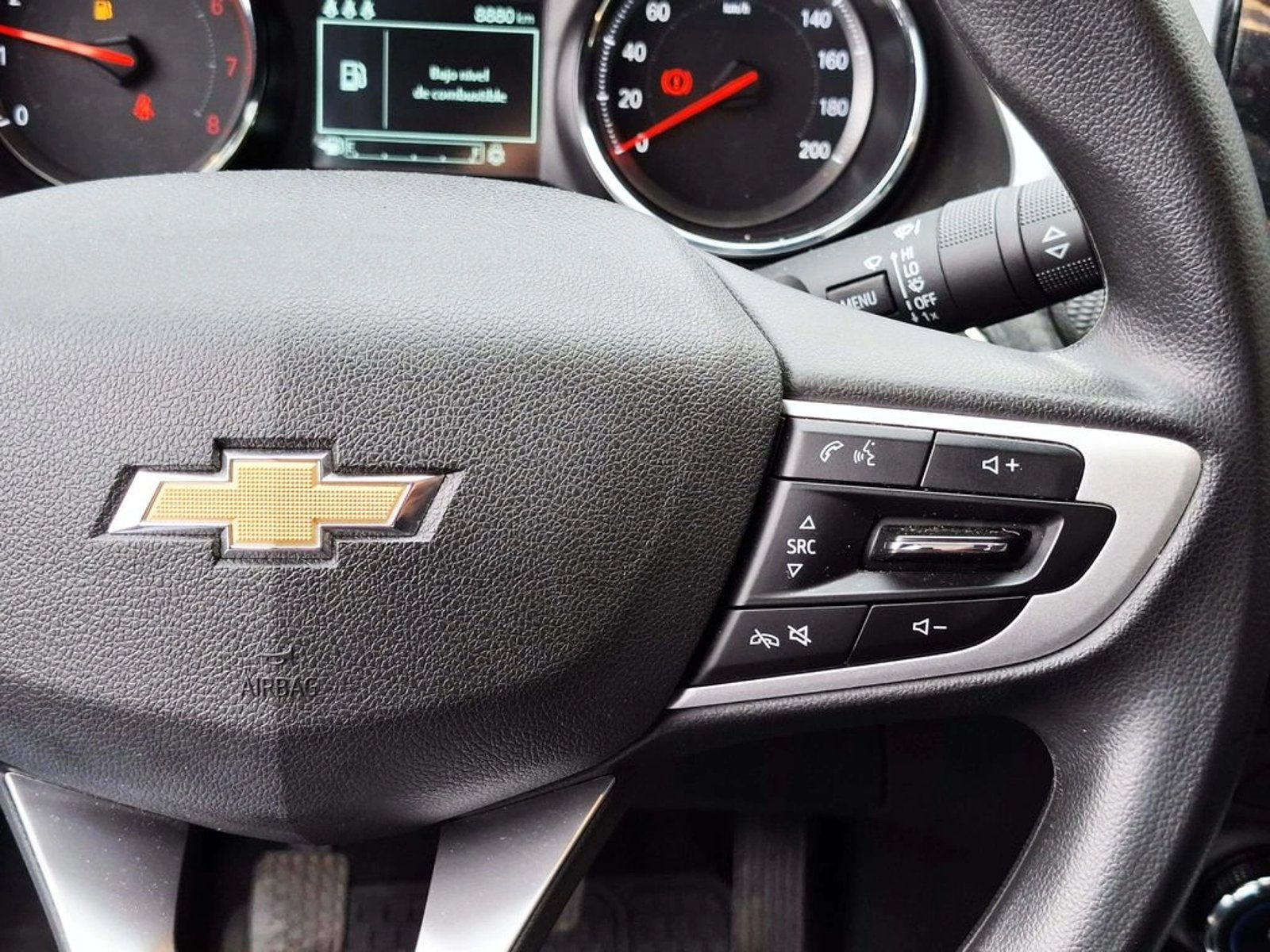 Chevrolet ONIX NB LT 1.0T 2022 - Imagen 18 de 20