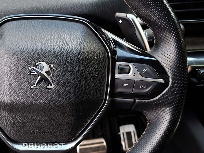 Peugeot 3008 1.5 2022 - Imagen 17 de 20