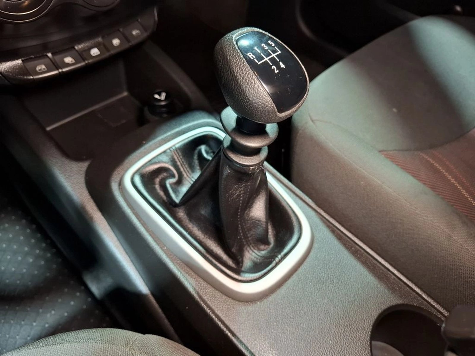 CHEVROLET SAIL 1.5 4X2 MT 4P 2022 - Imagen 14 de 18