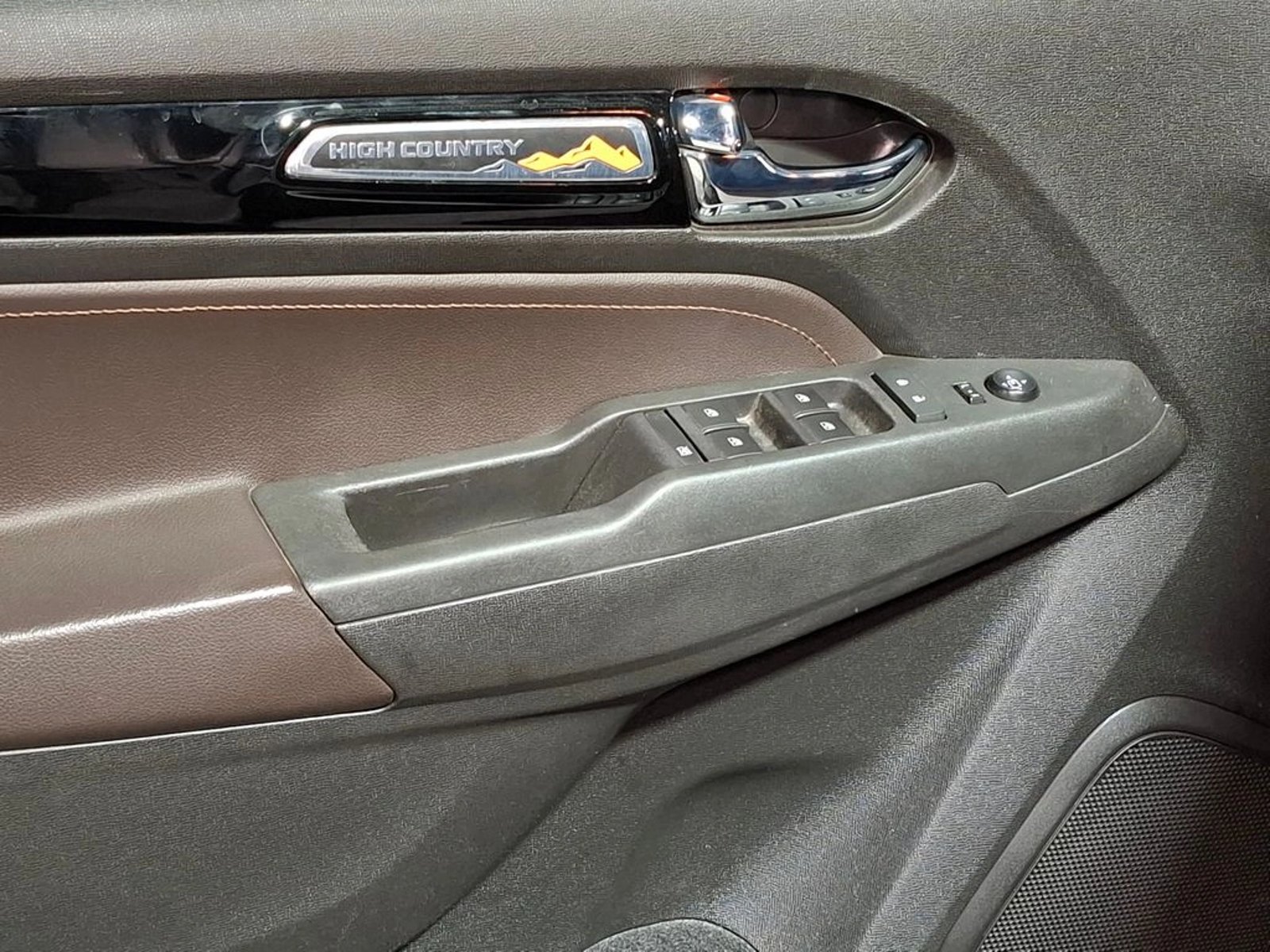 CHEVROLET COLORADO DCAB 4X4 2.8 AT 2023 - Imagen 11 de 20