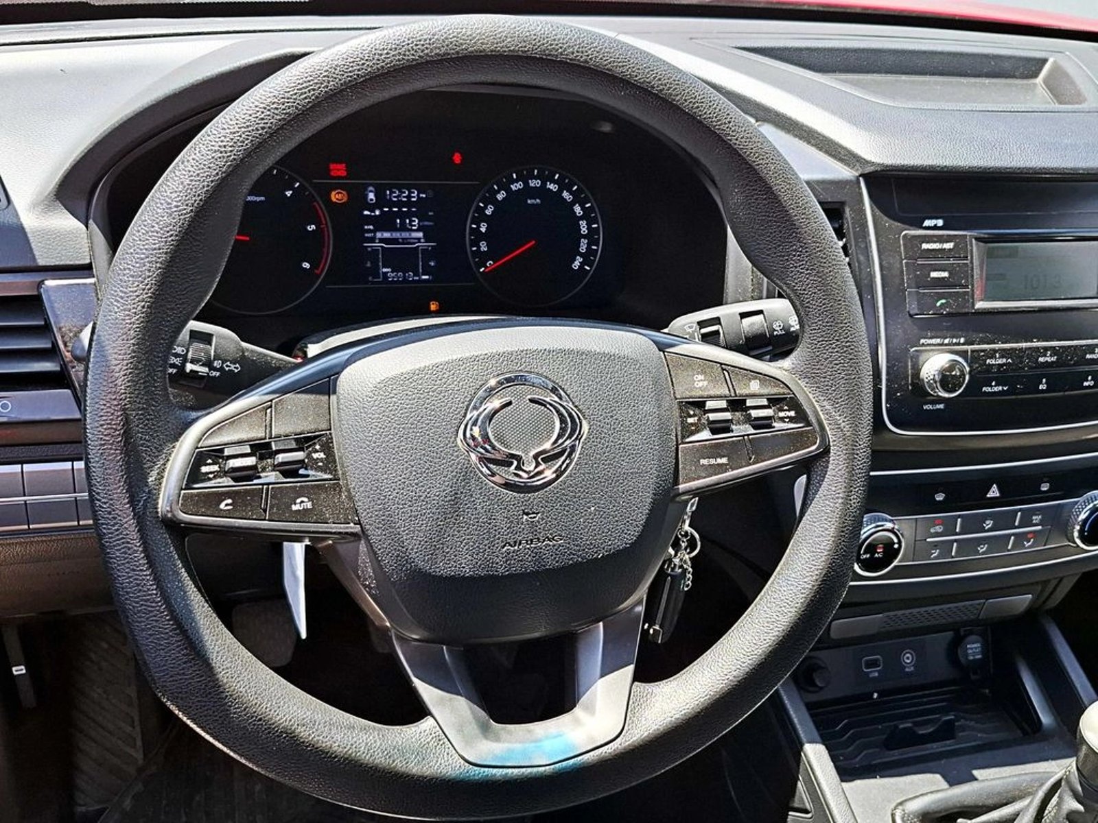 SSANGYONG GRAND MUSSO 2.2 GRAND 4WD MT 2021 - Imagen 9 de 15
