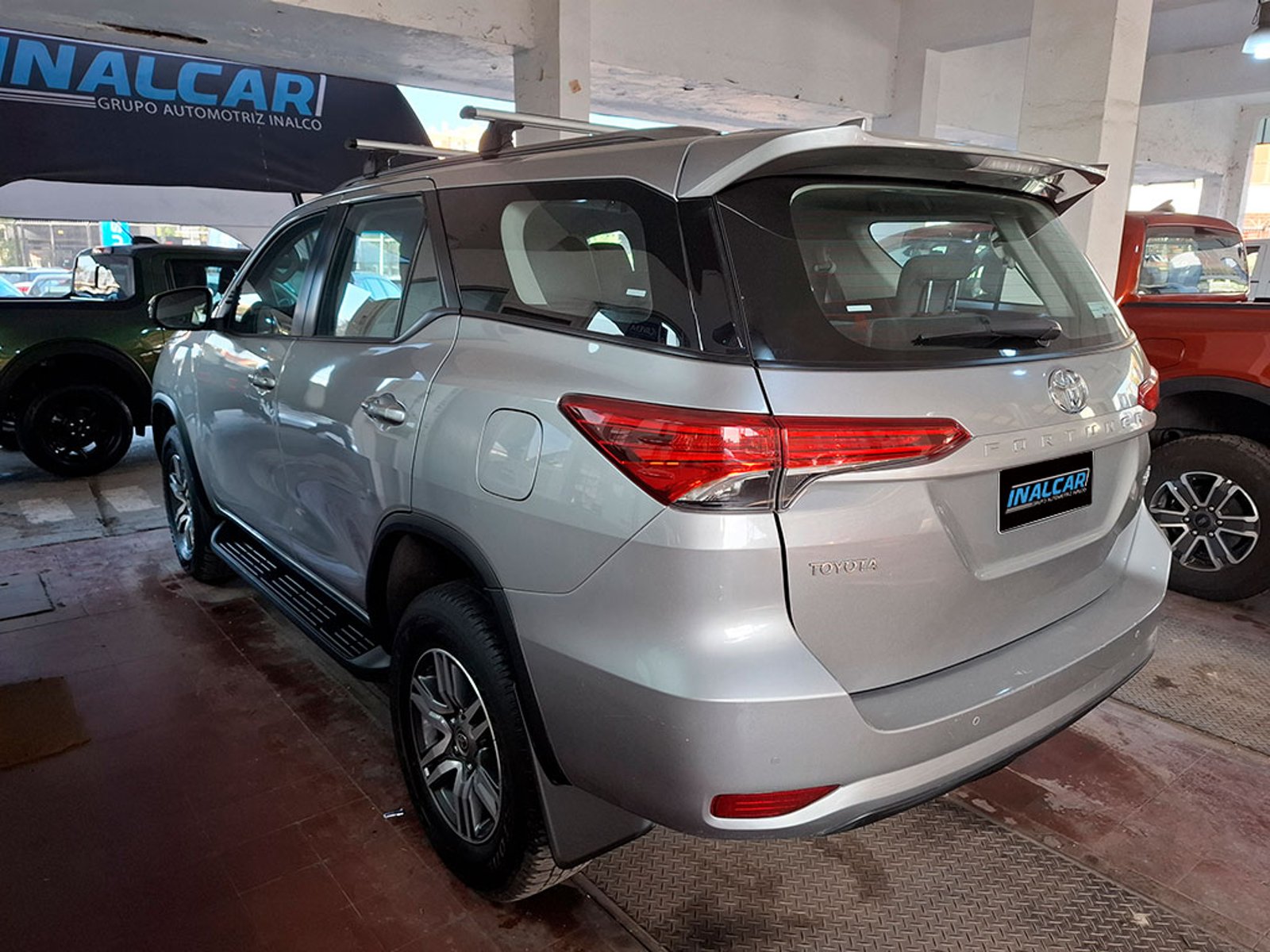 TOYOTA FORTUNER 2.7 SR5 2023 - Imagen 7 de 20