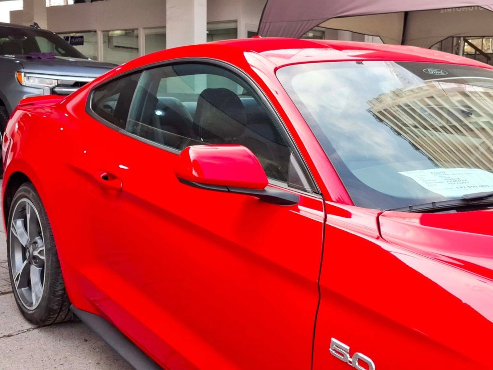 Ford MUSTANG COUPE 5.0 AUT 2023 - Foto 5 de 20