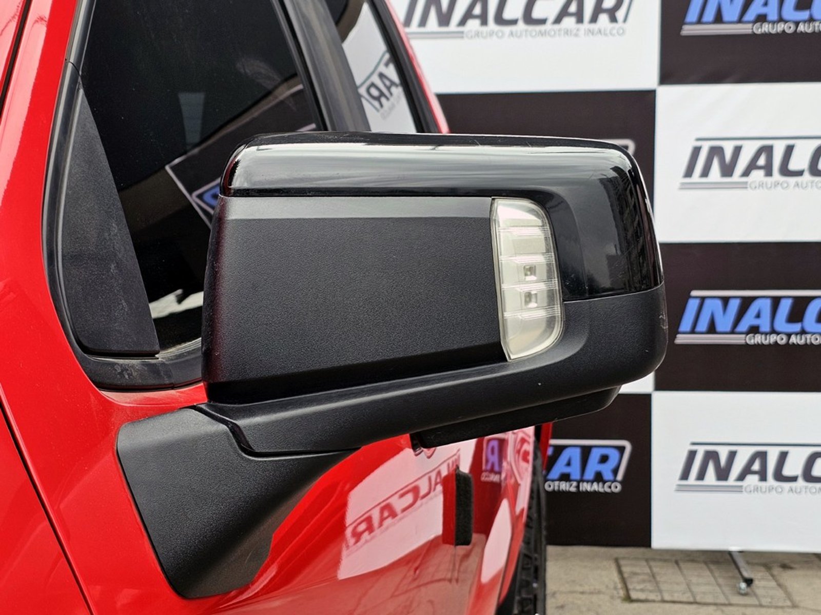 Chevrolet SILVERADO 6.2 ZR2 2023 - Imagen 7 de 20
