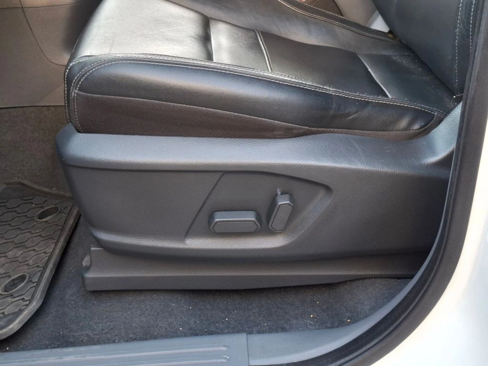 Ford RANGER 3.2 LTD 4X4 DIESEL DOB. CAB. AT 4P 2020 - Imagen 12 de 20