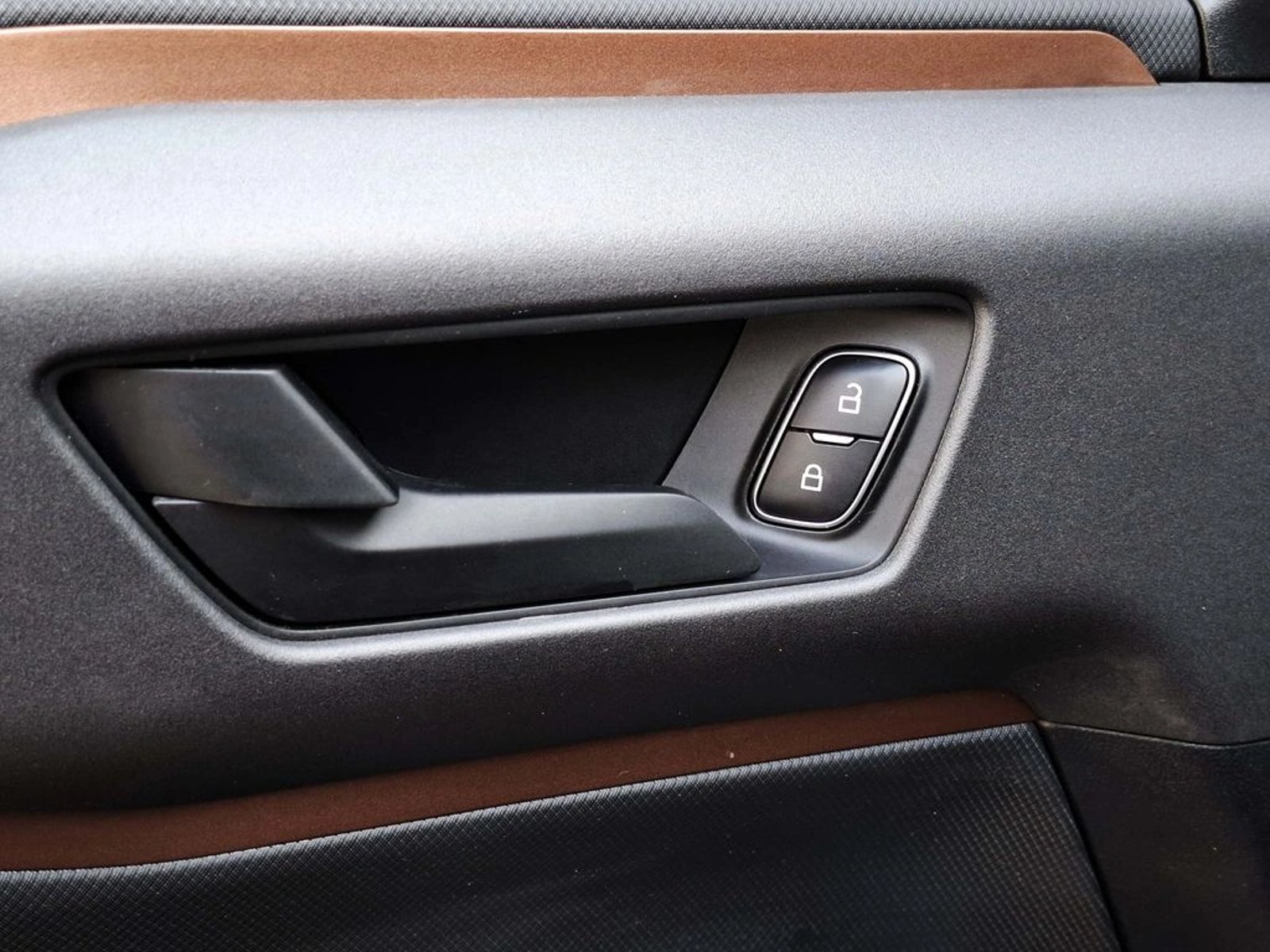 Ford BRONCO 2.0 AUT 2023 - Imagen 12 de 20