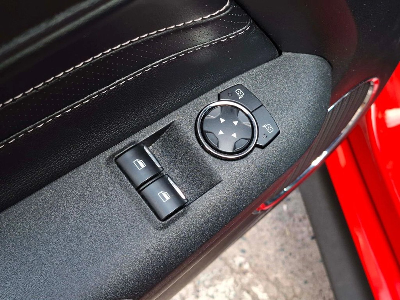 Ford MUSTANG COUPE 5.0 AUT 2023 - Imagen 14 de 20