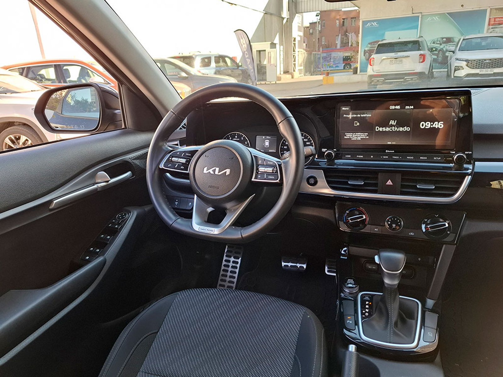 KIA SELTOS 1.6 EX 2023 - Imagen 12 de 20