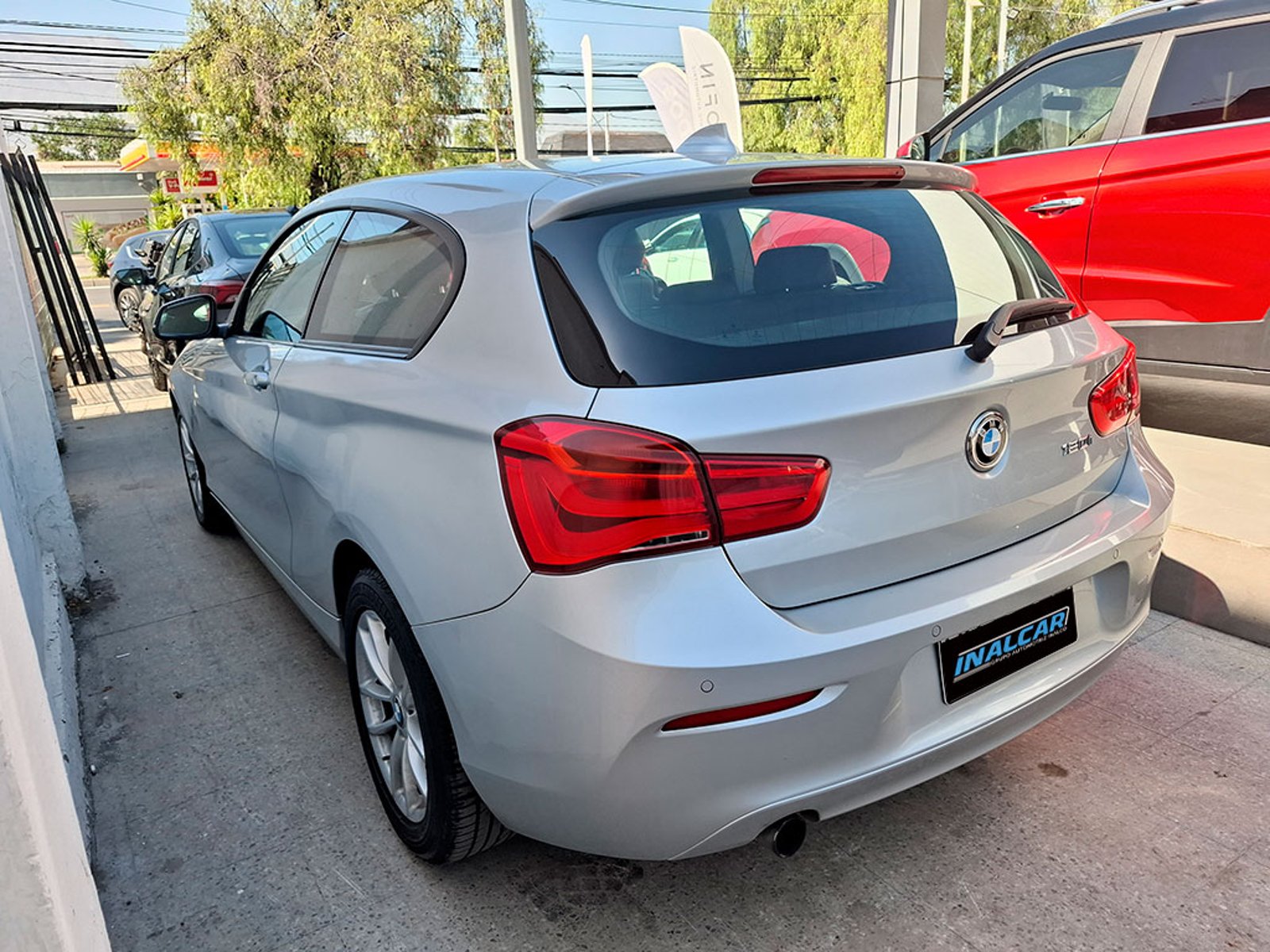 BMW 120i LCI 1.6 AUT 2016 - Imagen 7 de 20