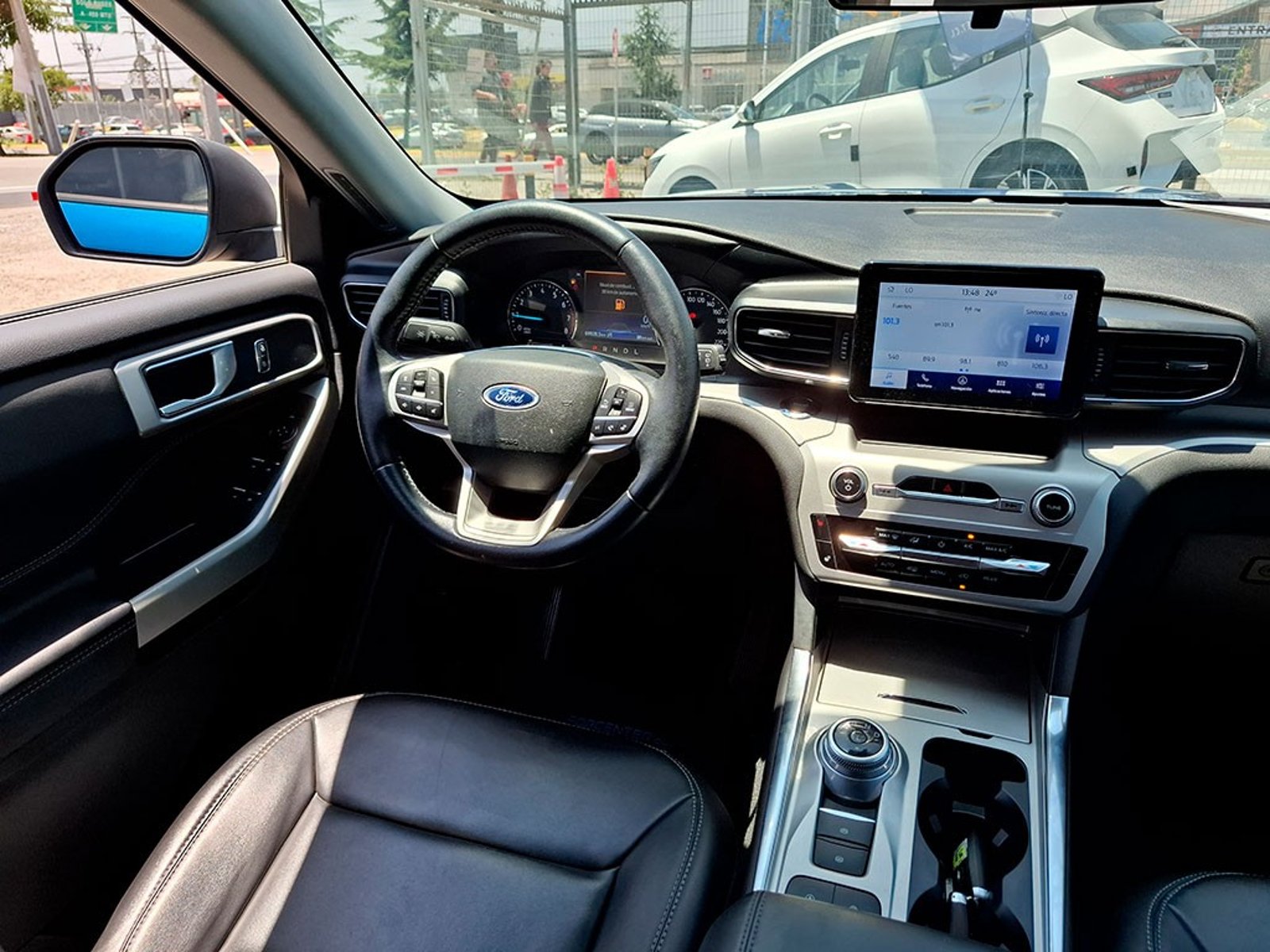FORD EXPLORER 2.3 ECOBOOST 2023 - Imagen 11 de 20