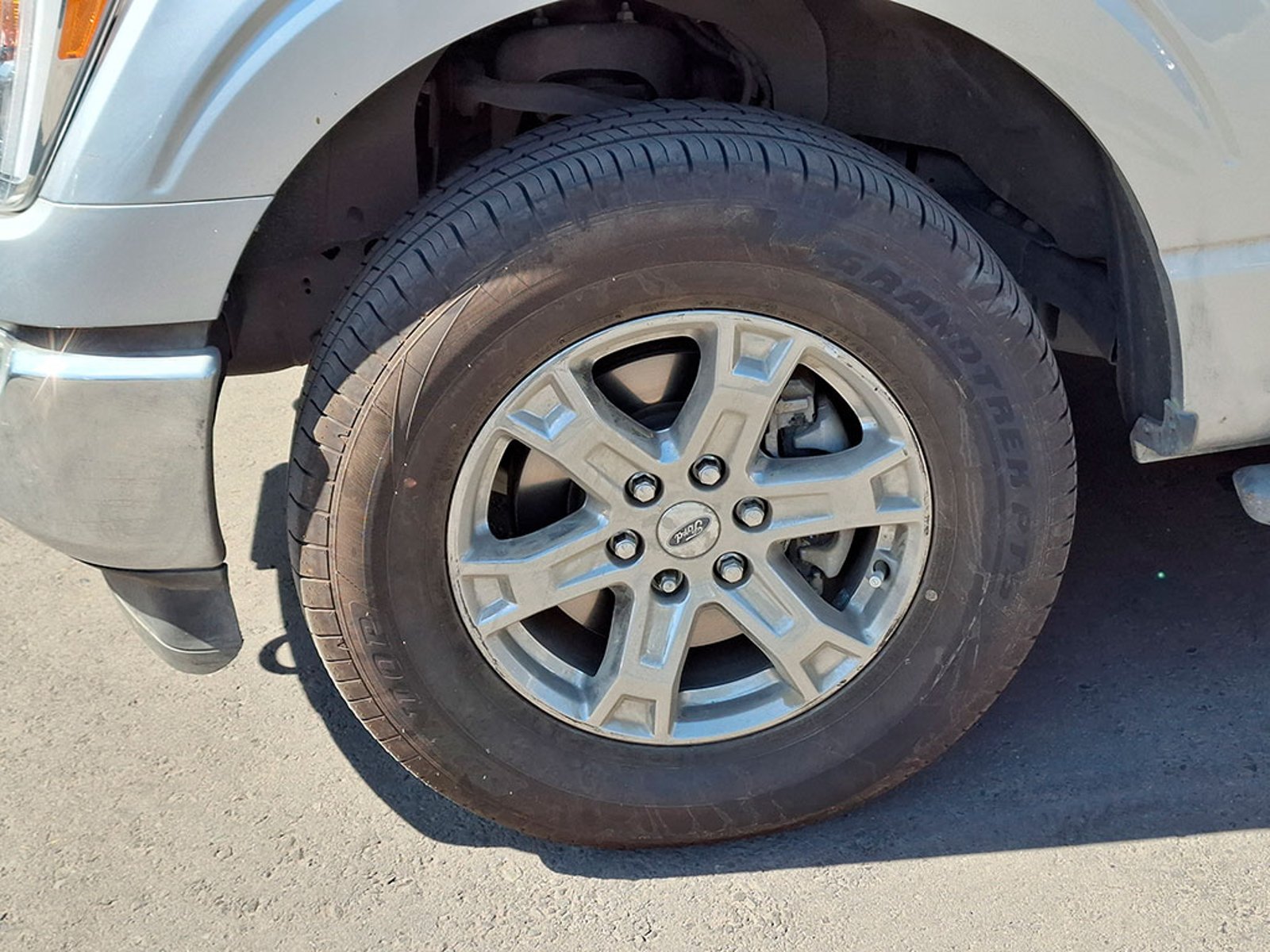 FORD F-150 5.0 XLT 2024 - Imagen 5 de 20