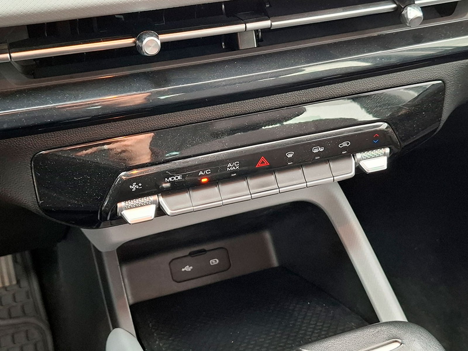 CHEVROLET SAIL NB CVT 1.5 2024 - Imagen 18 de 20