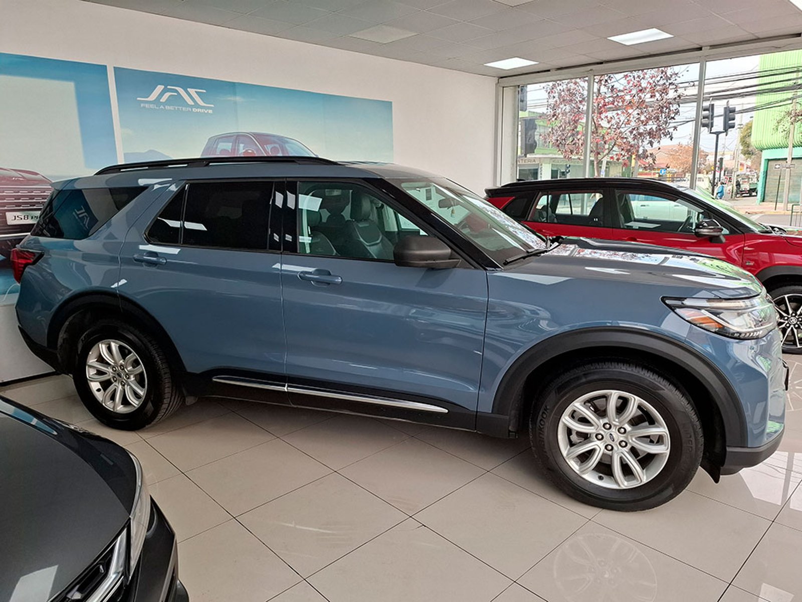 FORD EXPLORER 2.3 AUT 2025 - Foto 3 de 20