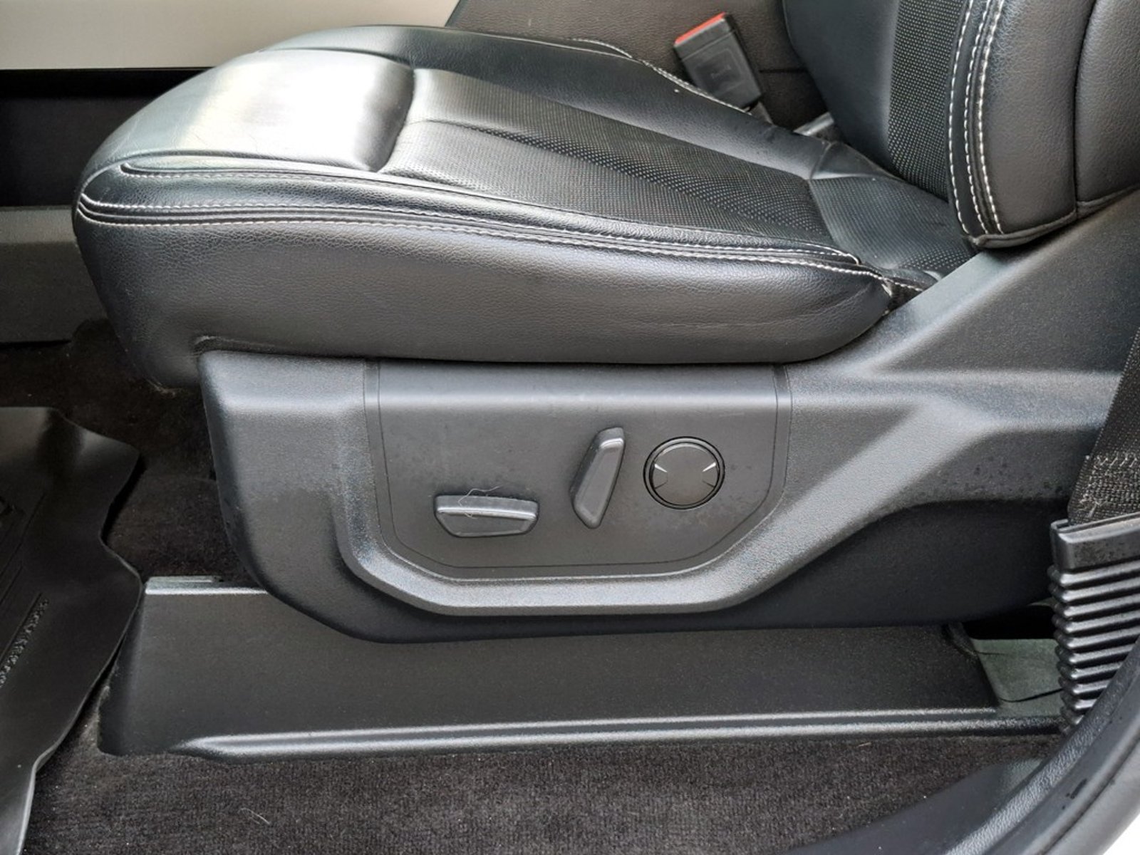 FORD F-150 LARIAT SPORT DCAB 4X4 5.0 AUT 2020 - Imagen 13 de 20