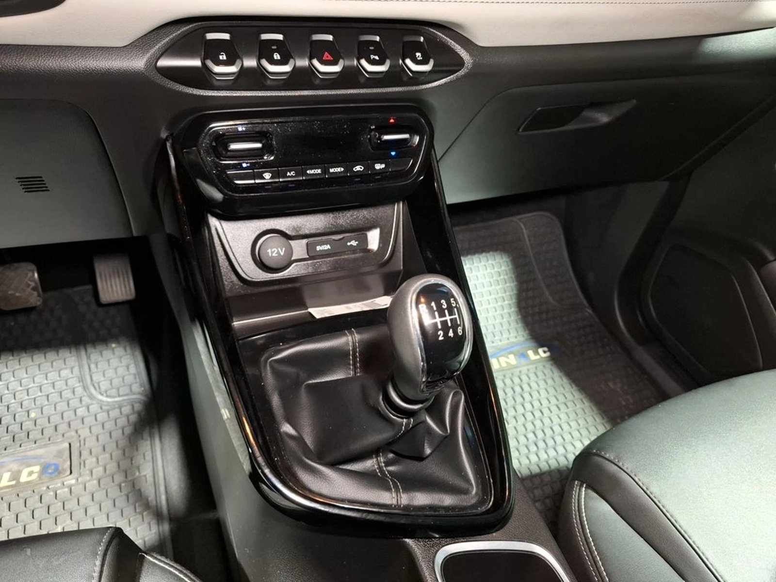 Chevrolet CAPTIVA 1.5 T PREMIER MT 2024 - Imagen 17 de 20