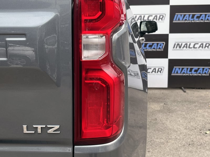 Chevrolet SILVERADO LTZ 4X4 2020 - Imagen 9 de 20