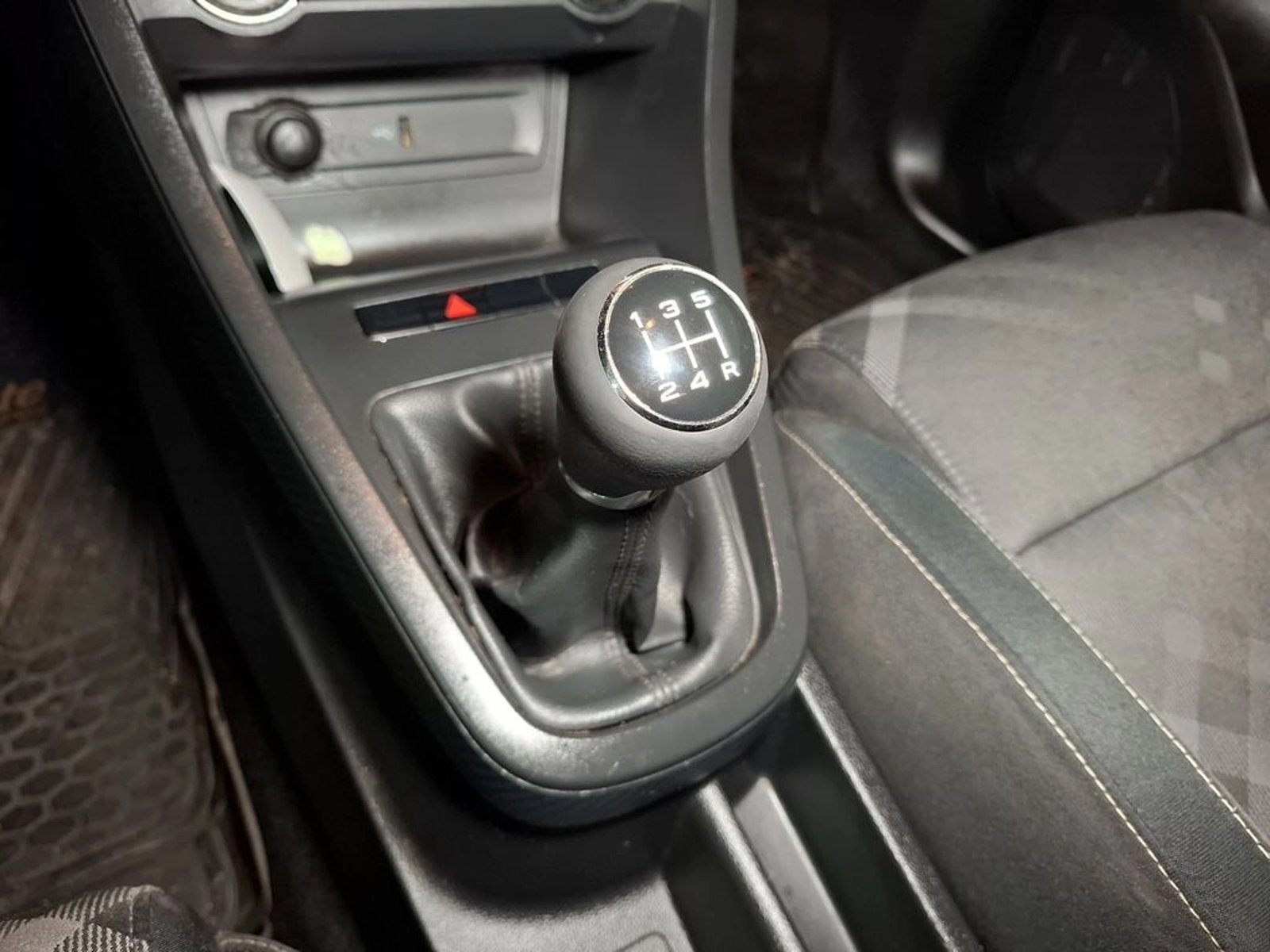 MG 3 1.5 STD MT 2020 - Imagen 12 de 16